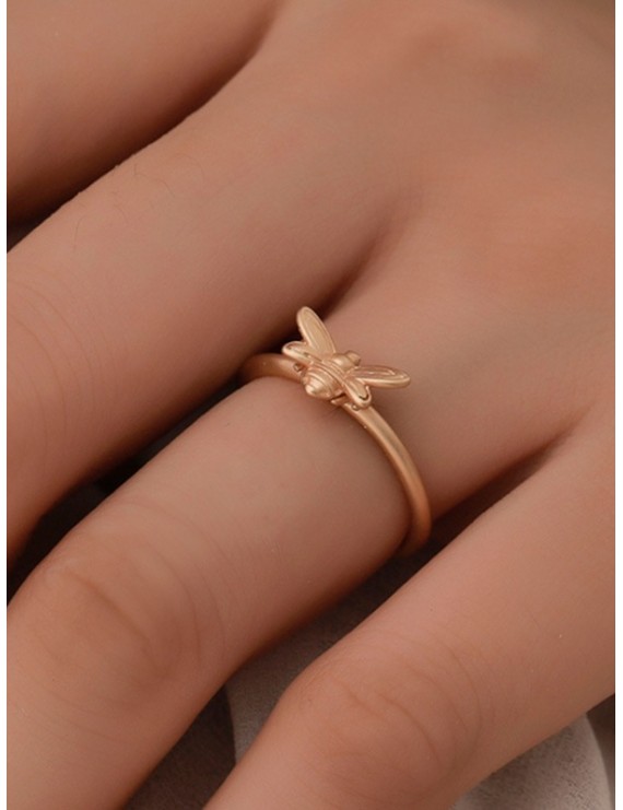 Brief Carved Bee Open Ring - Gold